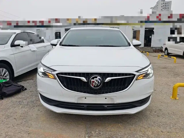 Buick Excelle — Фото автомобиля 2