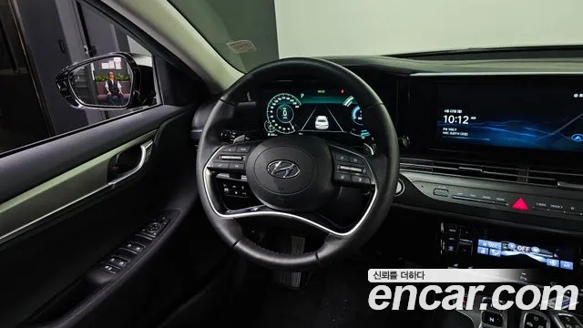 Hyundai Grandeur Premium — Фото автомобиля 12