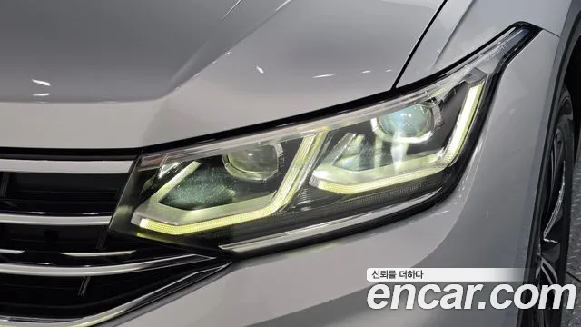 Volkswagen Tiguan Tiguan 2 поколение 2.0 TDI Premium — Фото автомобиля 19