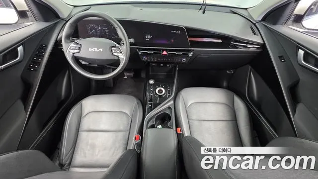 Kia Niro — Фото автомобиля 10
