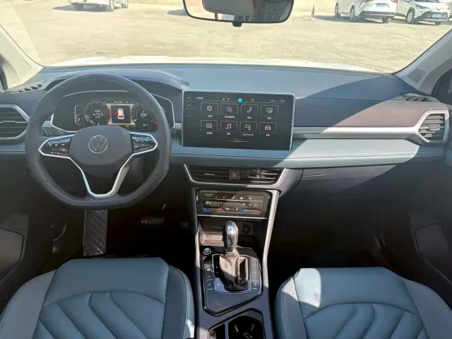 Volkswagen Tharu — Фото автомобиля 6