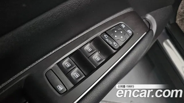Renault-KoreaSamsung QM6 Новый QM6 2.0 LPe RE Signature 2WD — Фото автомобиля 15