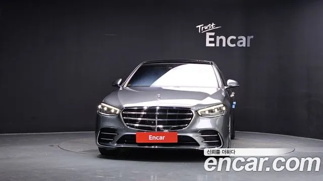 Mercedes-Benz S-Class — Фото автомобиля 3