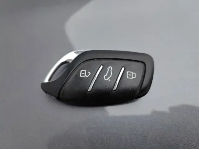 Roewe i5 — Фото автомобиля 19