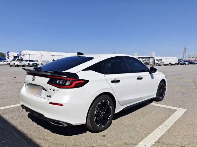 Honda Civic — Фото автомобиля 4