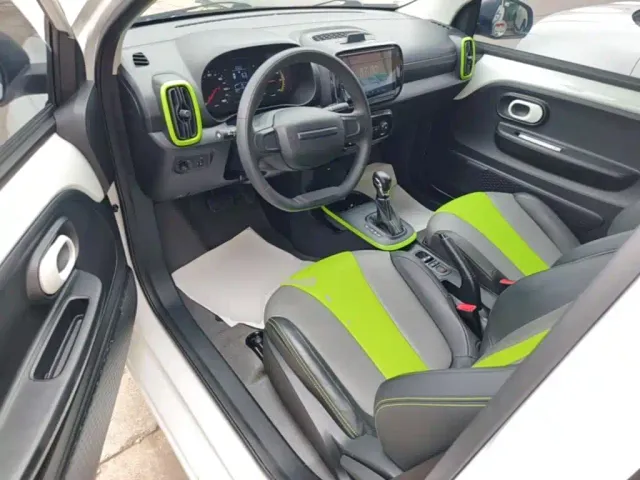 Roewe Clever — Фото автомобиля 11