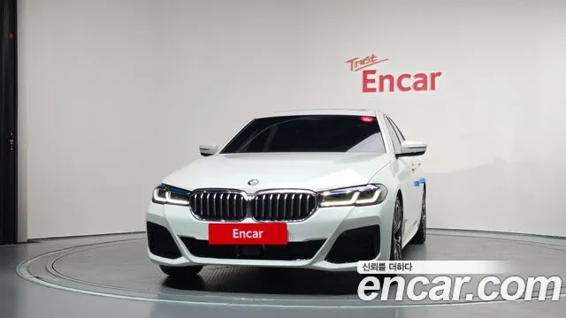 BMW 5-Series — Фото автомобиля 3