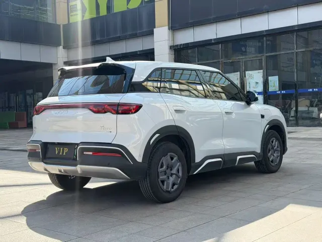 BYD Yuan UP — Фото автомобиля 9