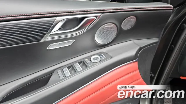 Genesis GV80 — Фото автомобиля 26