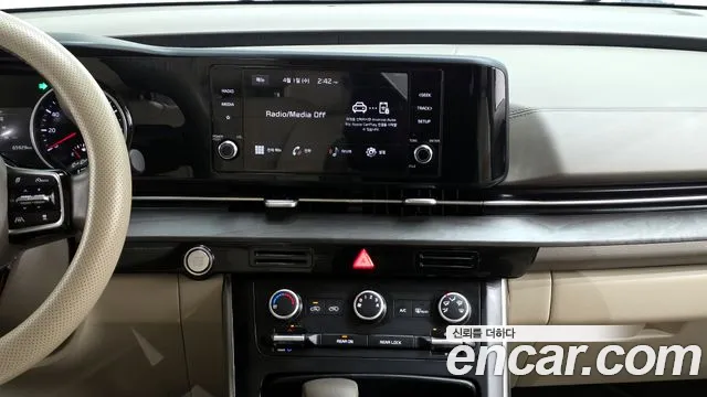Kia Canival Carnival 4 поколение Бензин 11 мест Prestige — Фото автомобиля 15