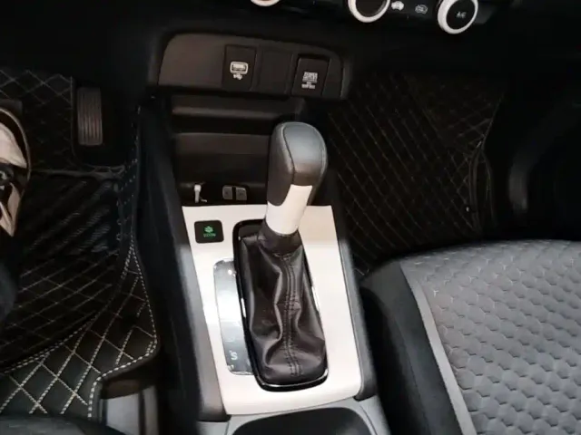 Honda Fit — Фото автомобиля 13
