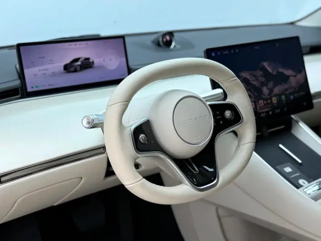 Luxeed S7 — Фото автомобиля 11
