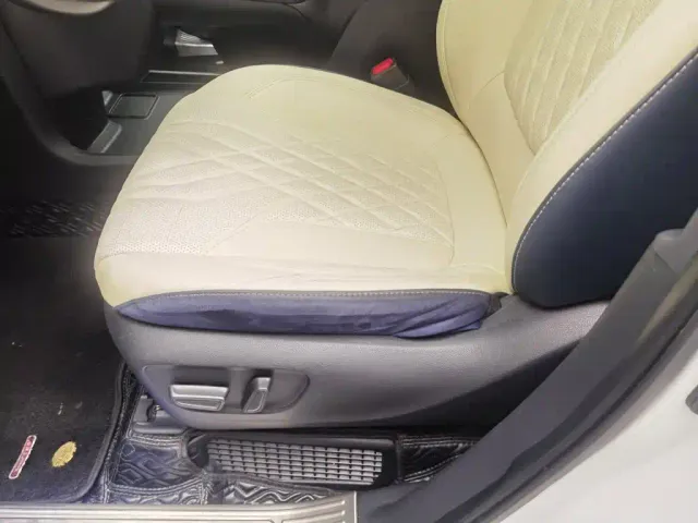 Toyota Sienna — Фото автомобиля 20