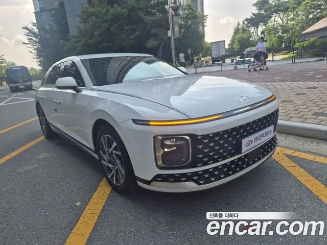 Hyundai Grandeur Grandeur (GN7) — Фото автомобиля 3