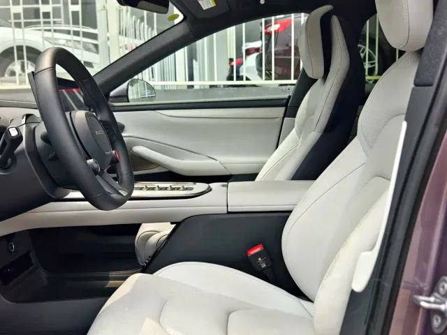 Xiaomi SU7 — Фото автомобиля 6