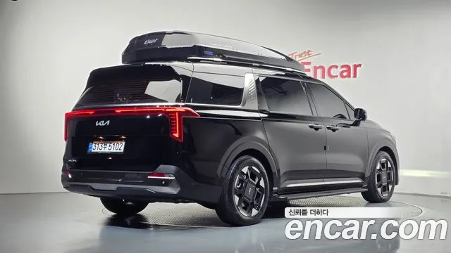 Kia Carnival — Фото автомобиля 2
