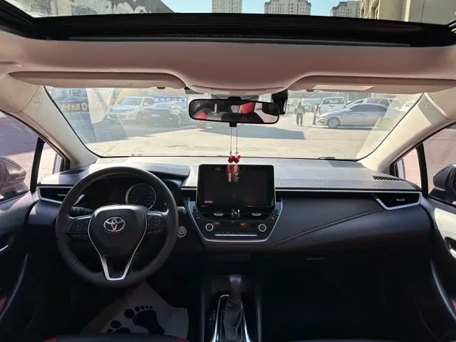 Toyota Corolla — Фото автомобиля 8