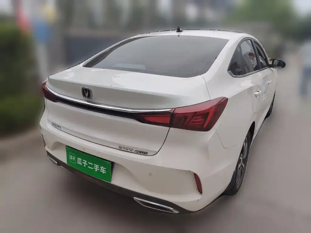 Changan Eado 2022 PLUS 1.6L GDI Manual Luxury — Фото автомобиля 4