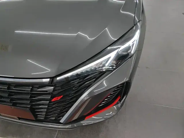 Changan Eado — Фото автомобиля 23