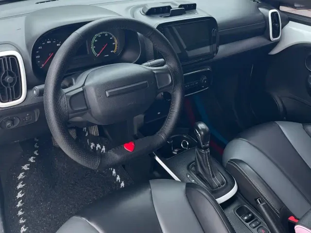 Roewe Clever — Фото автомобиля 10