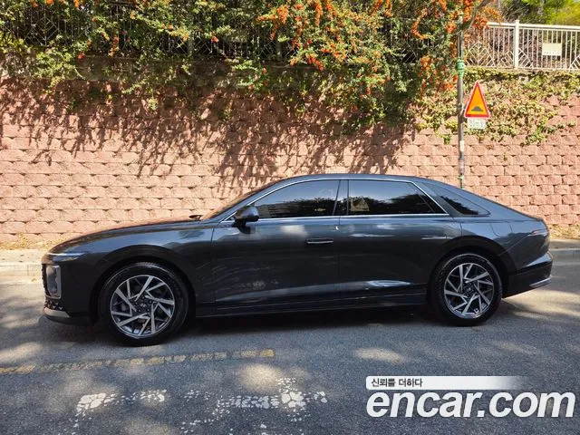 Hyundai Grandeur GN7 — Фото автомобиля 2