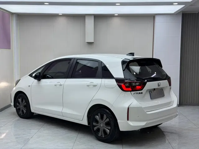 Honda Fit — Фото автомобиля 6