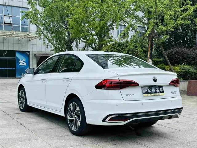 Volkswagen Bora — Фото автомобиля 13