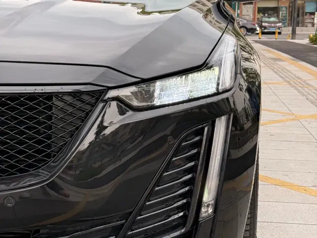 Cadillac CT5 — Фото автомобиля 7