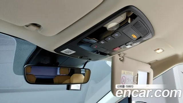 Kia Carnival Generation 4 — Фото автомобиля 24
