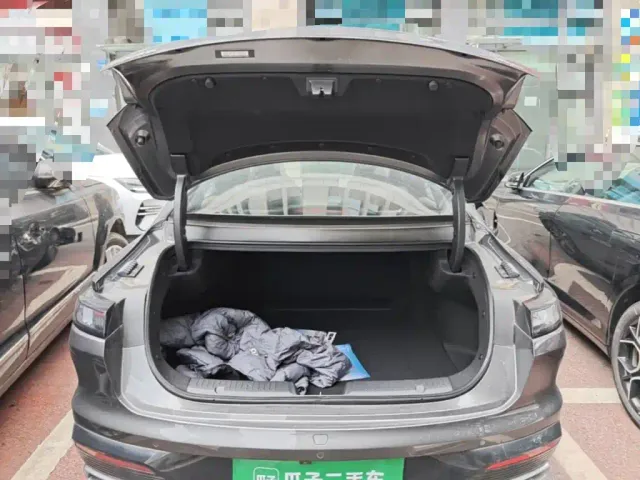 Changan Eado — Фото автомобиля 18