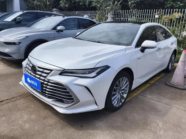 Фотография автомобиля — Toyota Avalon