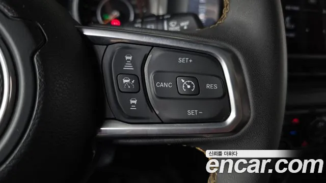 Jeep Wrangler JL — Фото автомобиля 16