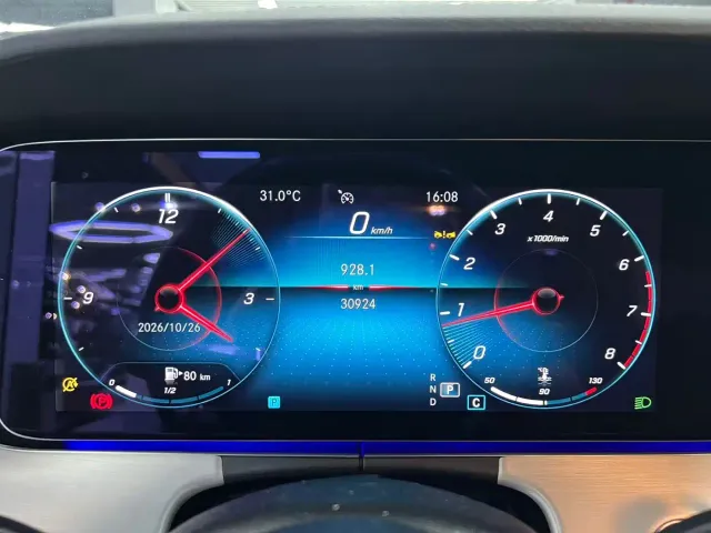Mercedes-Benz E-Class — Фото автомобиля 6