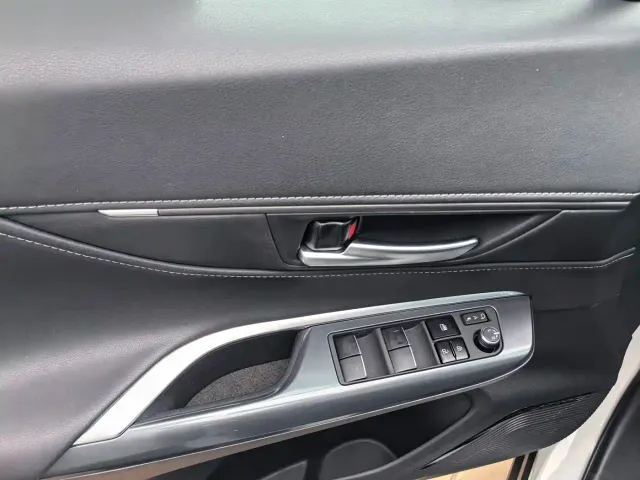 Toyota Venza — Фото автомобиля 10