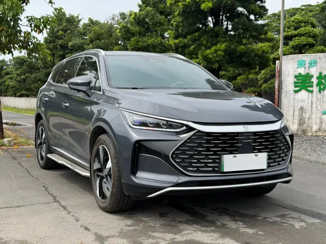 BYD Tang — Фото автомобиля 3