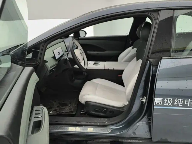 Nissan N7 — Фото автомобиля 9