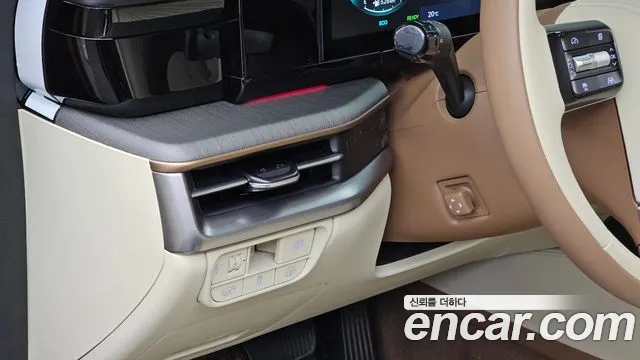 Hyundai Grandeur GN7 — Фото автомобиля 29