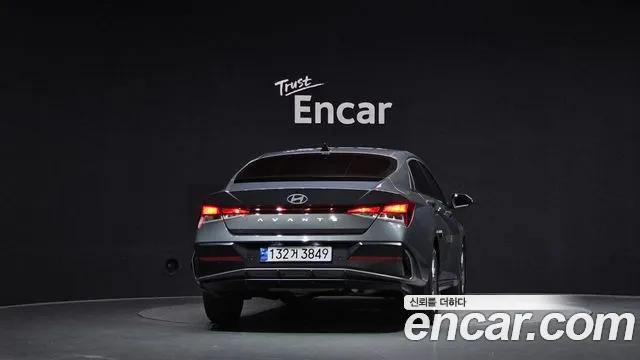 Hyundai Avante CN7 — Фото автомобиля 4
