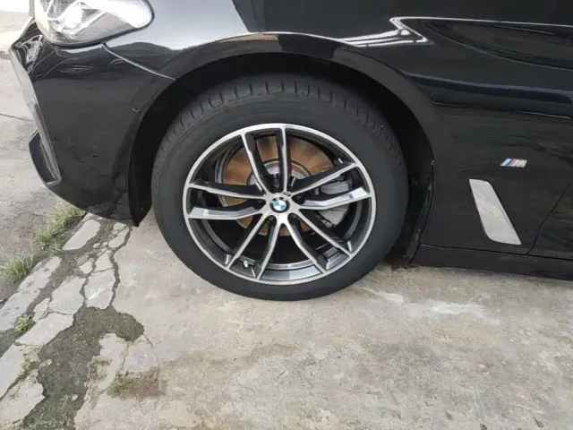 BMW 5 Series — Фото автомобиля 22