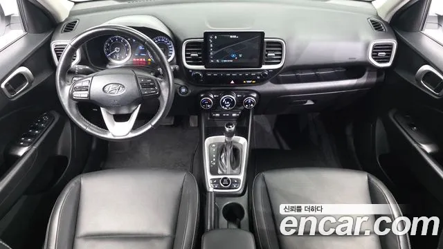 Hyundai Venue — Фото автомобиля 7
