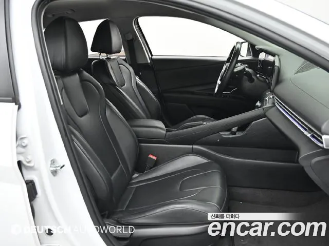 Hyundai AVANTE Avante (CN7) — Фото автомобиля 18