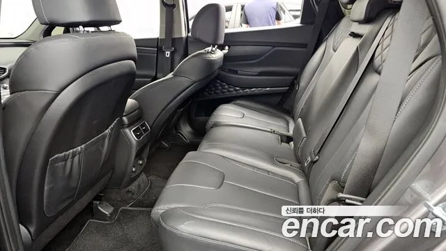 Hyundai Santafe Новый Santa Fe Бензин 2.5T 2WD — Фото автомобиля 9
