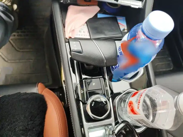 Changan Eado — Фото автомобиля 6