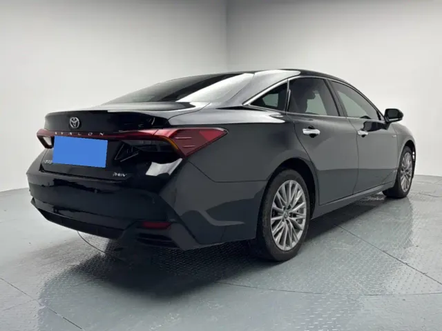 Toyota Avalon — Фото автомобиля 8