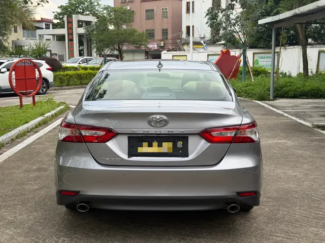 Toyota Camry — Фото автомобиля 8
