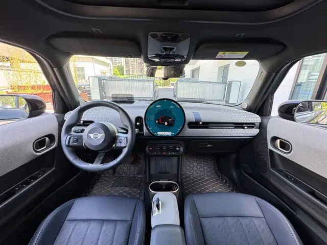 MINI Hatch — Фото автомобиля 12