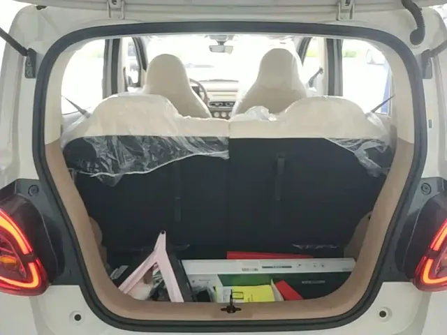 Wuling Hongguang Mini EV — Фото автомобиля 18