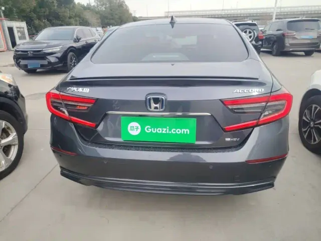 Honda Accord — Фото автомобиля 4