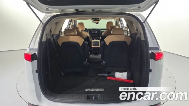 Kia Canival Carnival 4 поколение 9 мест Prestige — Фото автомобиля 20