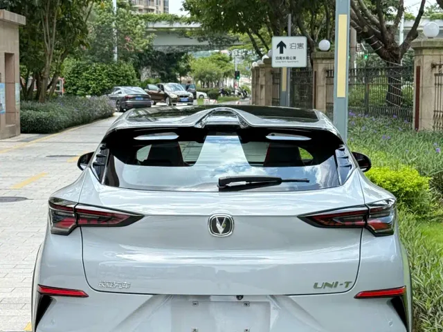 Changan UNI-T — Фото автомобиля 4